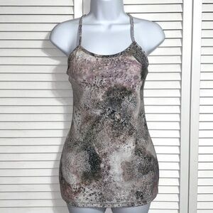 Lululemon Power Y Tank Size 4 Sugar
Crush Multi Print